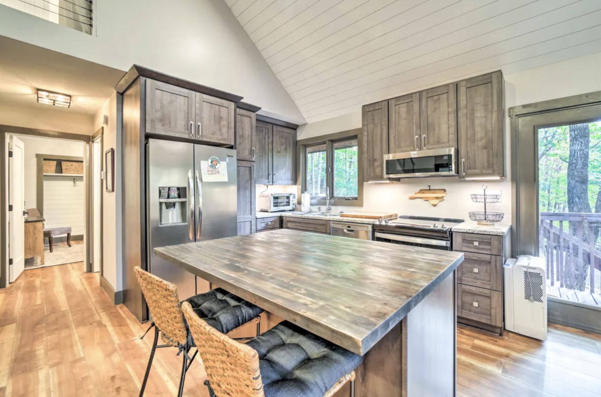 Upper kitchen